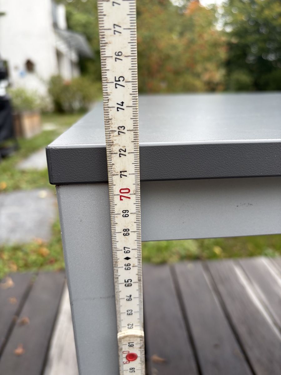Schreibtische: Schreibtisch  – Gebraucht aus Luzern von UduG 2