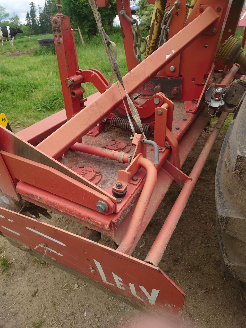 Lely Tutte le macchine: Kreiselegge Lely 3m – Difettoso da Oberbüren venduto da penaltystar 2