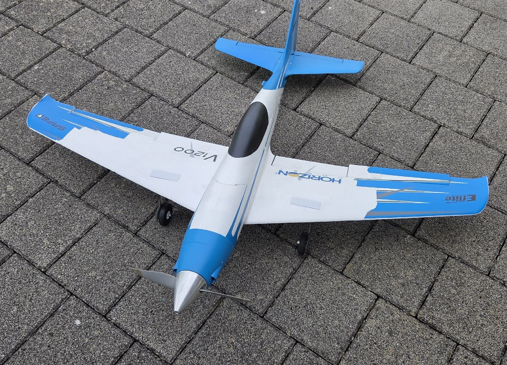 E-Flite RC Kits de montage: E-Flite V1200 Modellflugzeug – D'occasion à Brislach par Romat 8