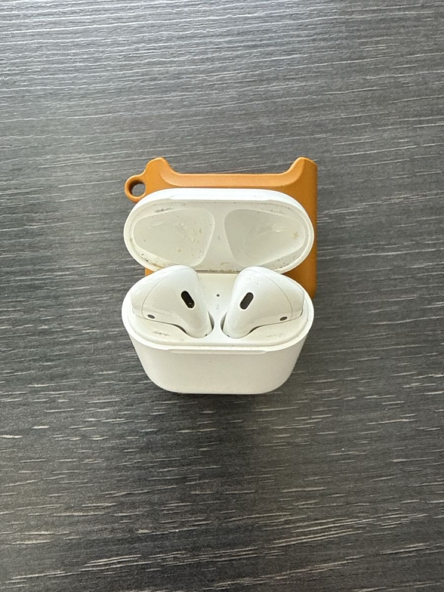 Apple Kopfhörer: AirPods 2G – Gebraucht aus Genève von ono_f8gl