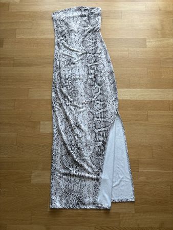 Bershka Maxikleid Schlangenmuster Gr. M
