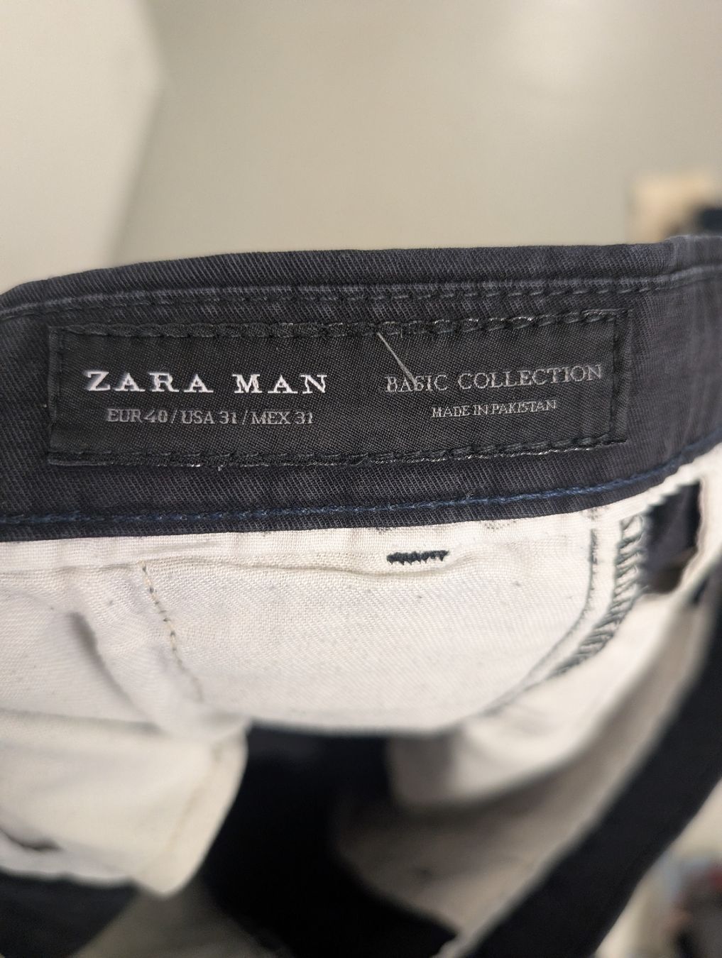 Zara Pantaloni: Zara Man Basic Collection Hose schwarz Grösse EUR 40 31 – Usato da Luzern venduto da simonf1 1