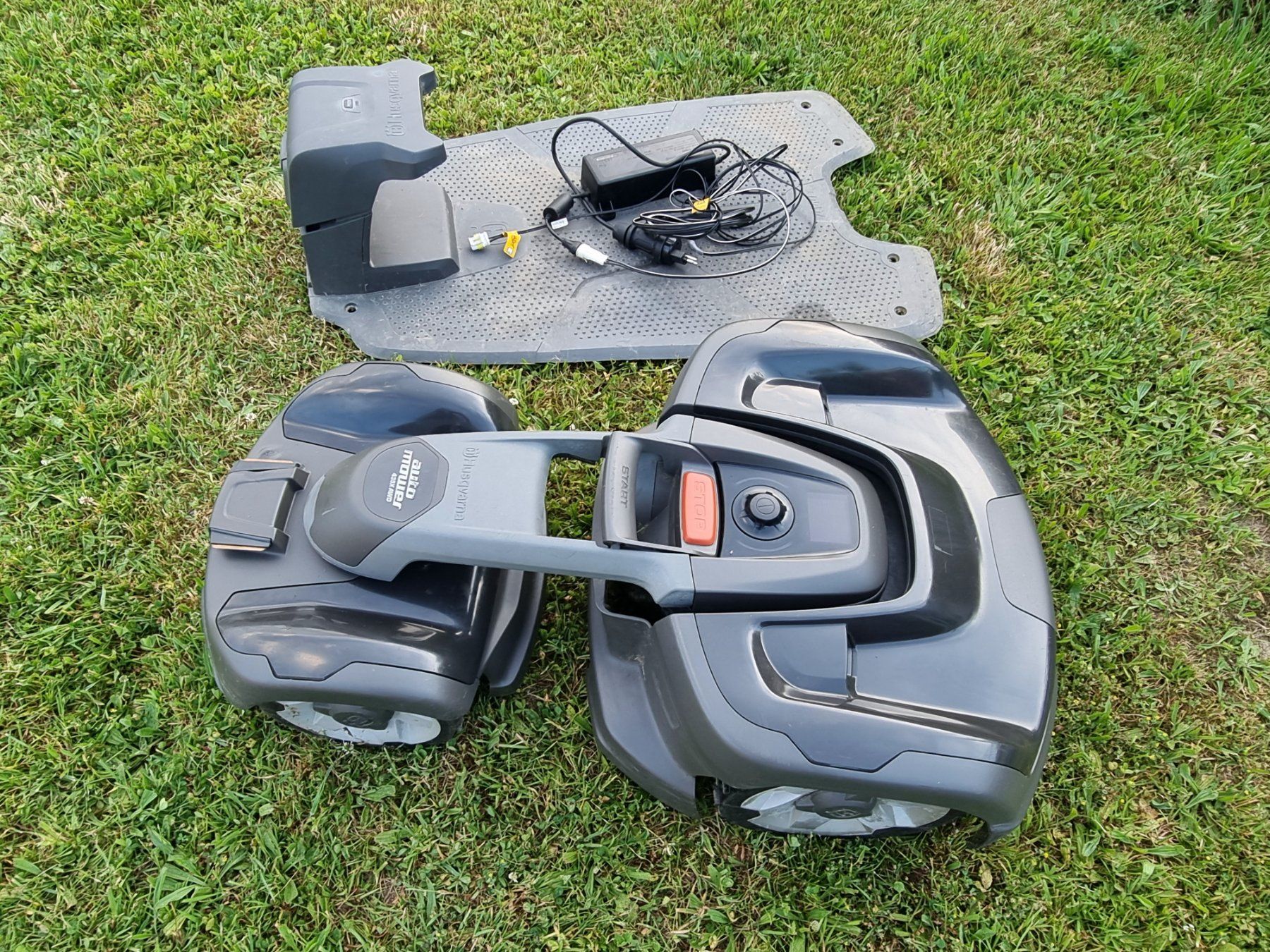 Husqvarna Tondeuses à gazon: Automower Husqvarna 435X AWD – D'occasion à Gossau SG par aleks00 1