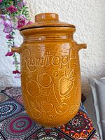 Rum Topf aus Ton