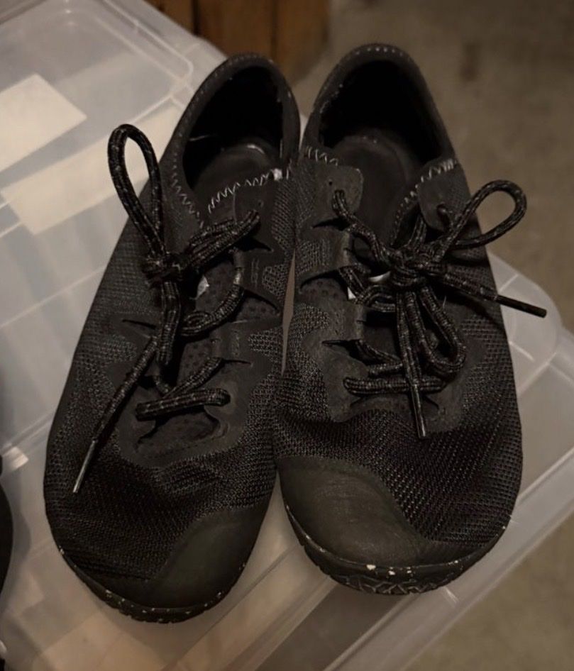 Merrell Herrenschuhe: Merrell Barfusschuhe Grösse 38 schwarz – Neu (gemäss Beschreibung) aus Allschwil von Vanesuchi