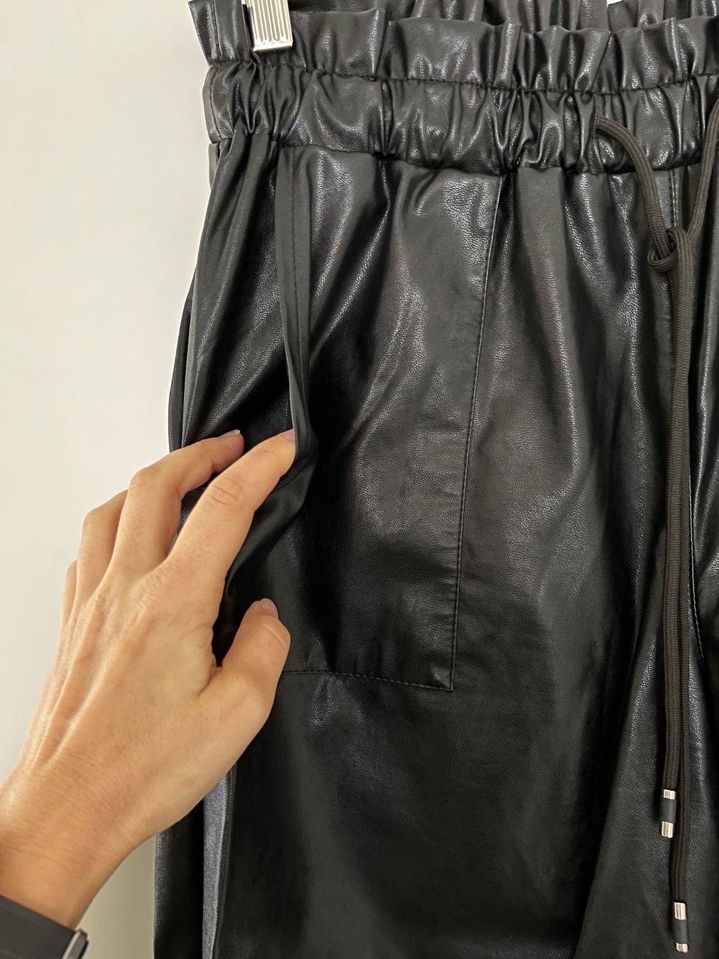 Pantaloni: Hose in Lederoptik One Size – Nuovo (secondo la descrizione) da Triesen venduto da atos87 1