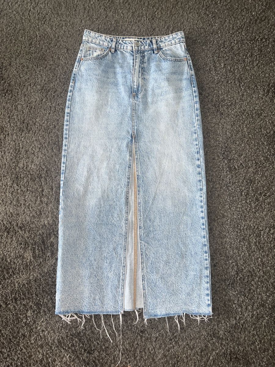 Stradivarius Gonne: Jeansrock Stradivarius Grösse 38 light blue Used – Nuovo (secondo la descrizione) da Effretikon venduto da Briga.S.