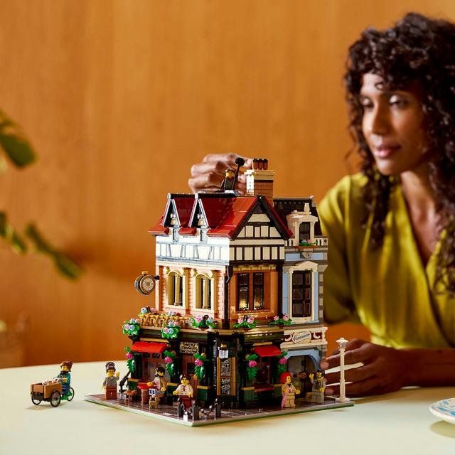 Lego Giocattoli: LEGO Eckhaus im Tudorstil 10350 – Nuovo e nell'imballaggio originale da Niederhasli venduto da zvb_fgn2 3