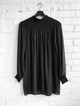 Elegantes schwarzes Kleid von Zara