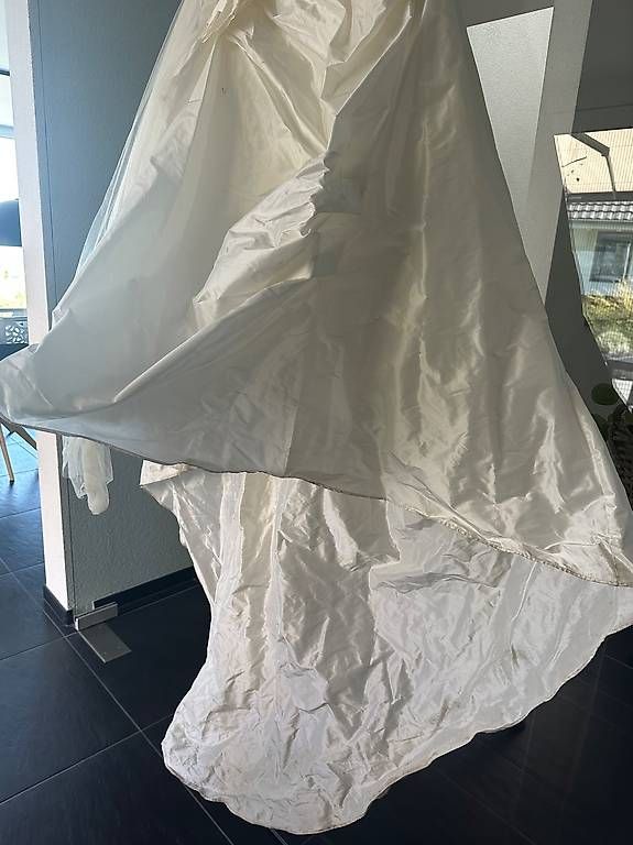Kleider: Hochzeitskleid – Gebraucht aus Untereggen von mir_5zwb 4