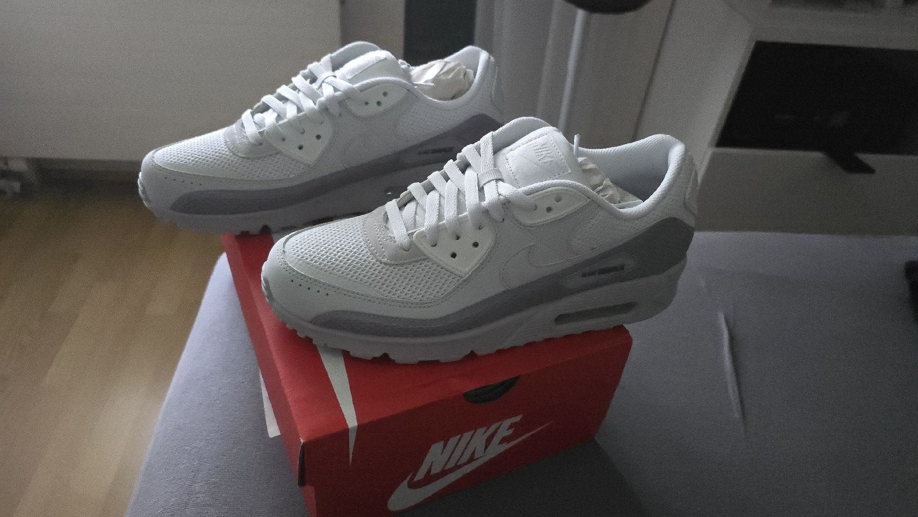 Nike Scarpe da uomo: Nike Air Max 90 – Nuovo e nell'imballaggio originale da Brüttisellen venduto da zweezy 1