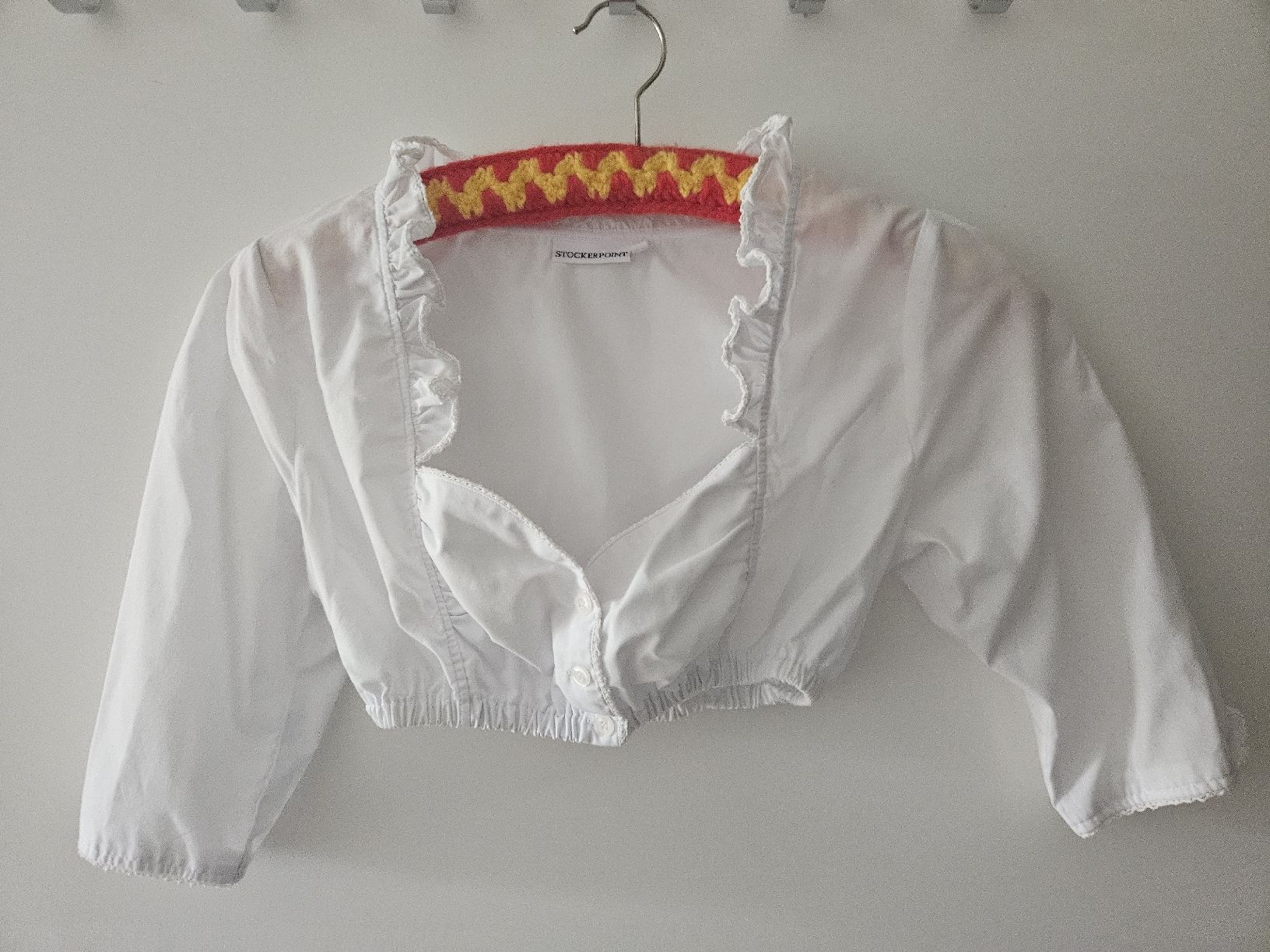 Blusen: Dirndlbluse Stockerpoint weiss kurzarm Grösse 34 neu – Gebraucht aus Oberrohrdorf von GabyUr
