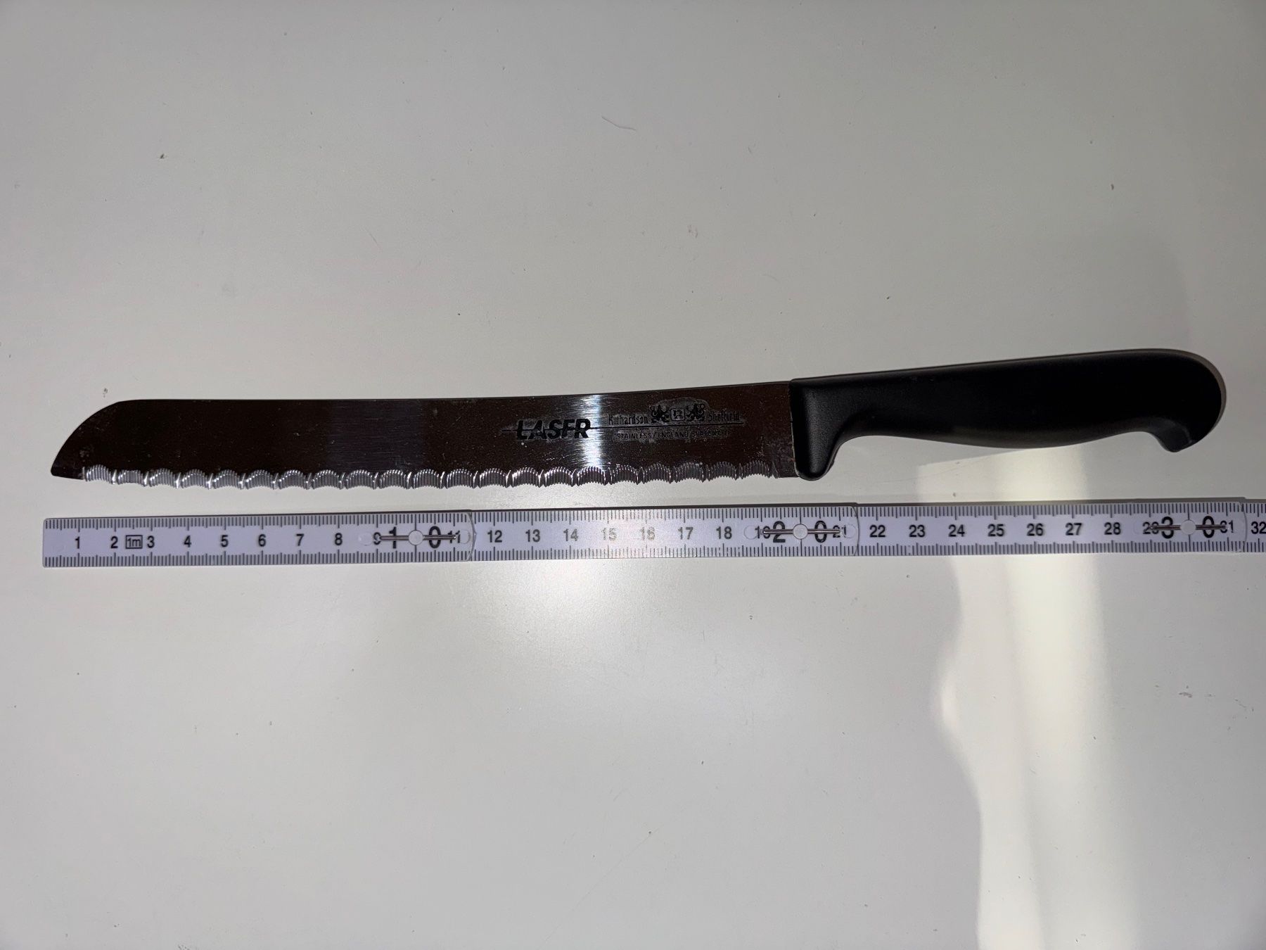 Coltelli da cucina: Küchenmesser Brotmesser Richardson Sheffield – Usato da Grosswangen venduto da Second_hand_paradise