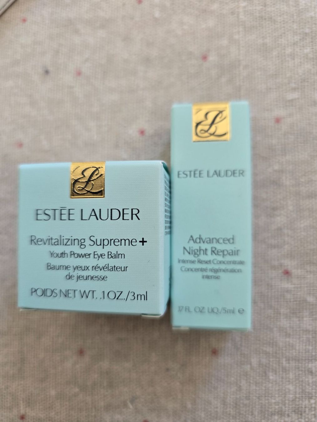 Estée Lauder Maquillage: Estee Lauder 2 Muster – Neuf avec emballage d'origine à Bottmingen par sandy_2