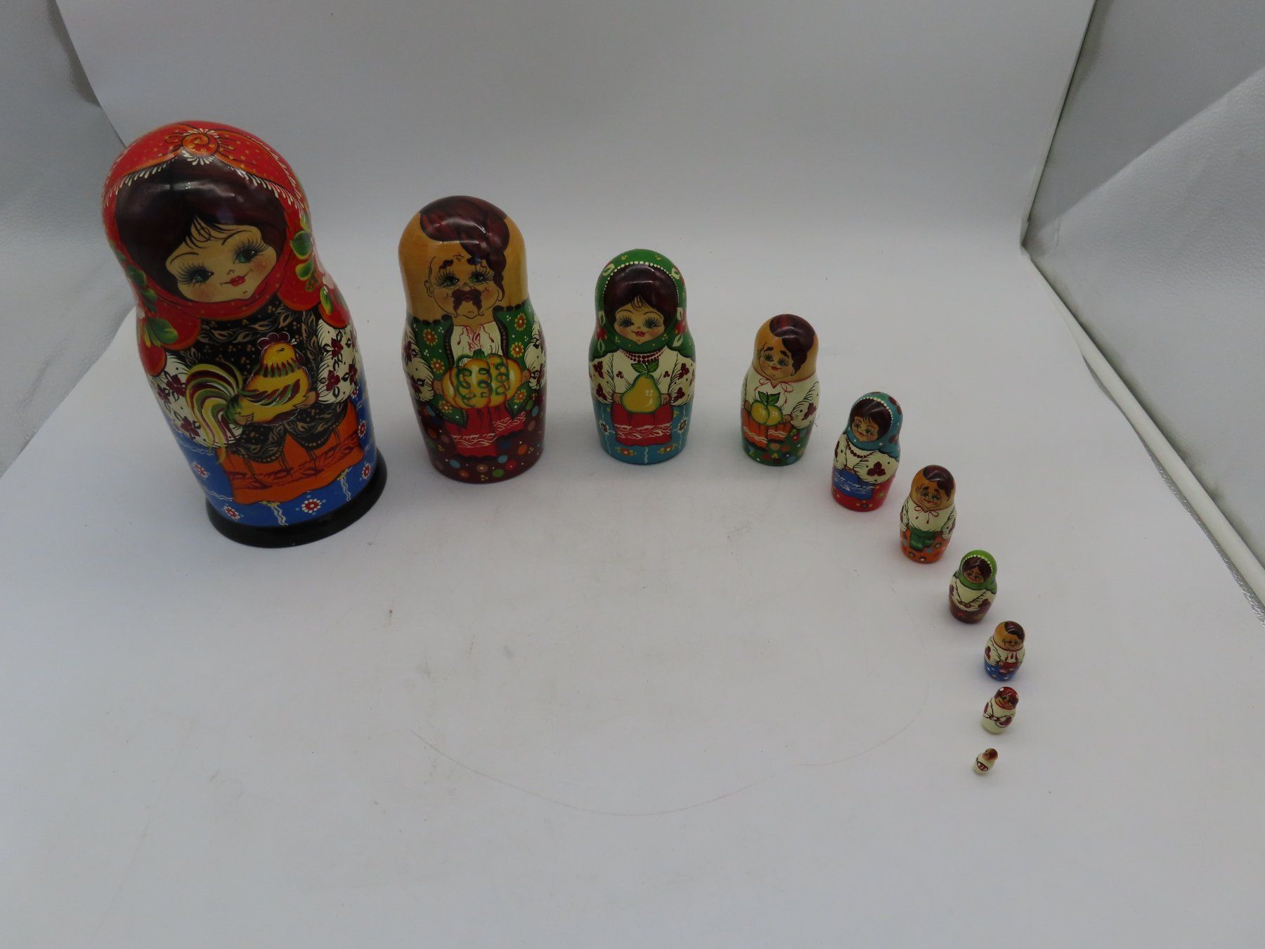 Figuren: Seltenes 10-teiliges Matrjoschka-Set – Gebraucht aus Reinach BL von WBZ-Flohmarkt