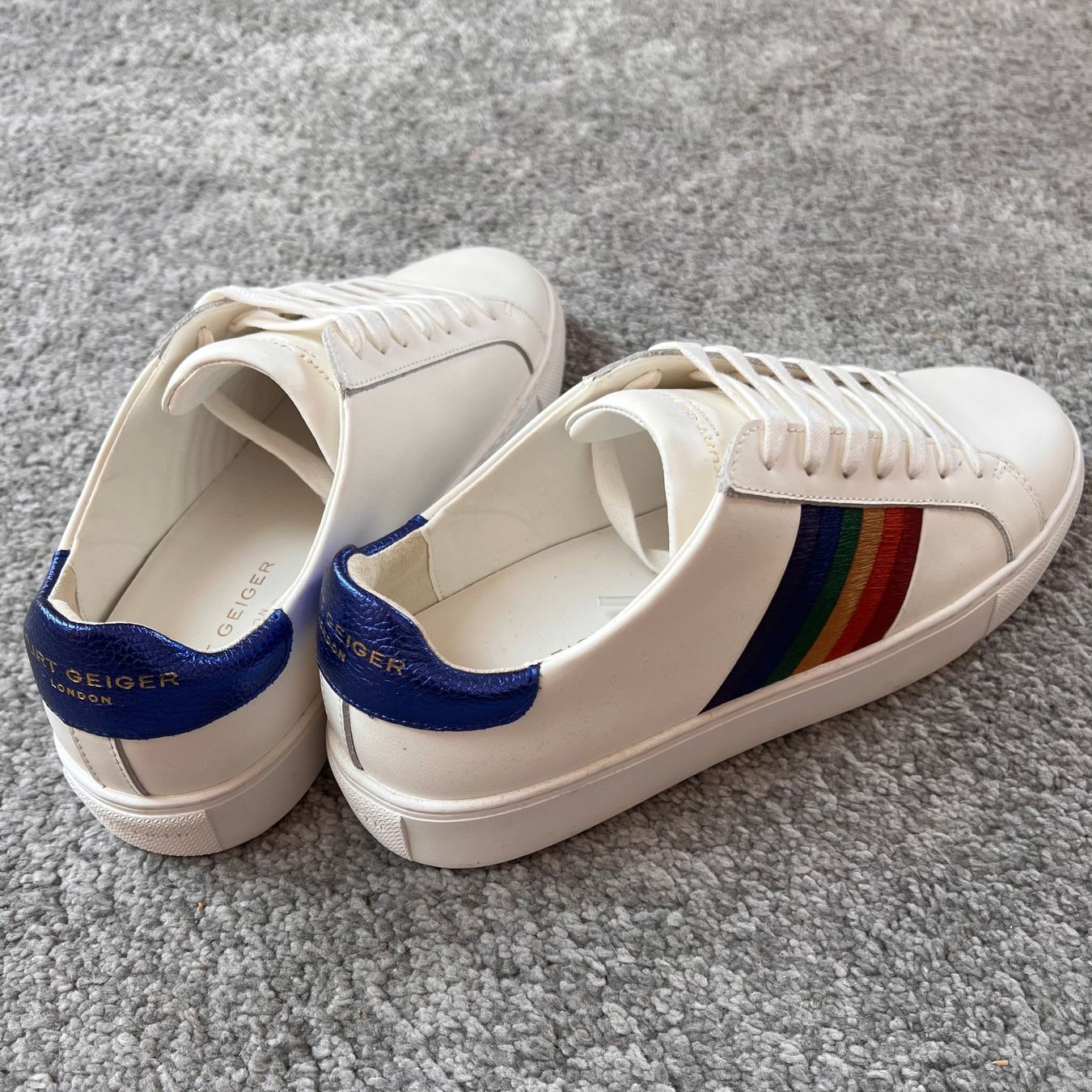 Kurt Geiger Scarpe da uomo: Baskets Kurt Geiger à rayures multicolores - Taille 43 – Nuovo e nell'imballaggio originale da Préverenges venduto da DB1028 1