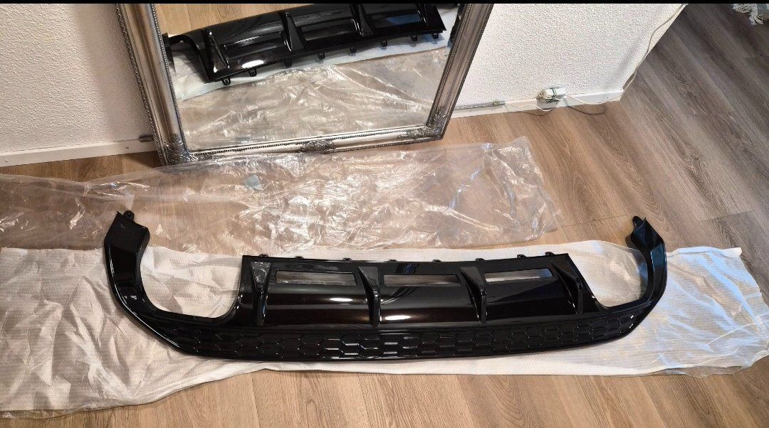 Audi Tutti pezzi di ricambio auto: Heckdiffusor Diffusor ABS Glanz für AUDI S3 + A3 8V S-Line – Nuovo (secondo la descrizione) da Inwil venduto da nik_8zd8 5
