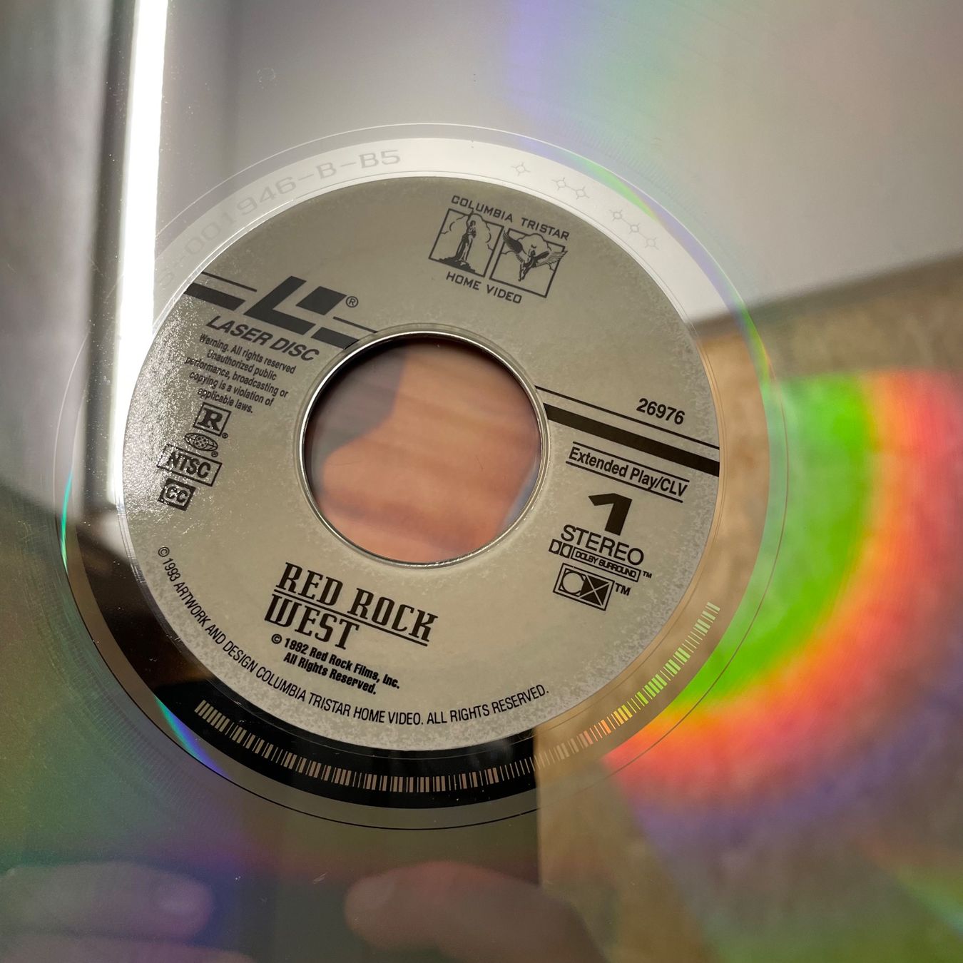 Tutti i DVDs: Nicolas Cage: RED ROCK WEST - LASER DISC - Englisch Orig. – Usato da Stans venduto da Brode 2