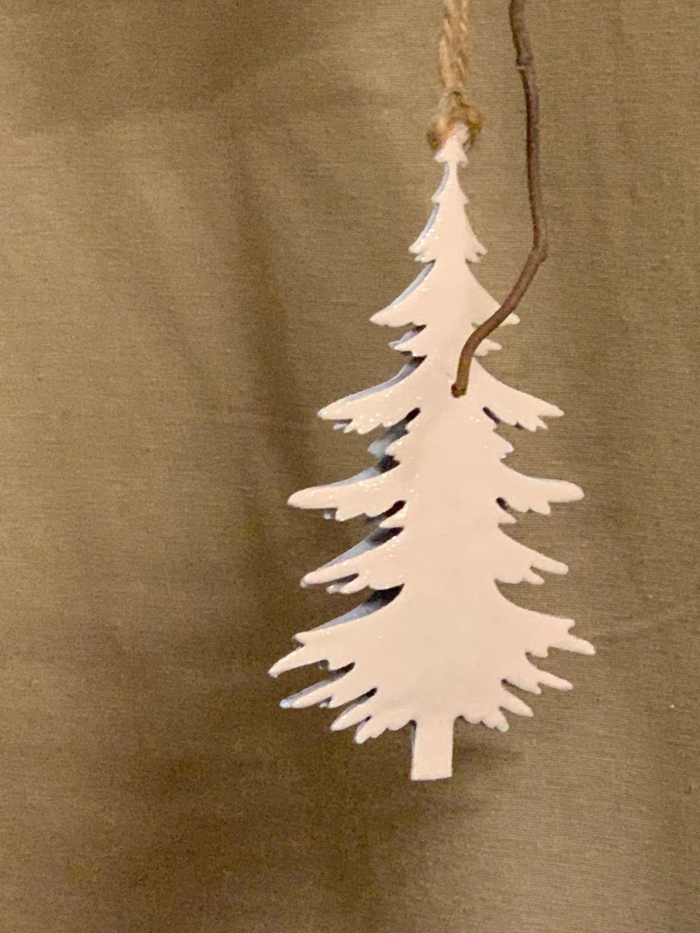 Alle Dekorationen: Weihnachtsbaum Anhänger beige mit Glimmer – Neu (gemäss Beschreibung) aus St. Gallen von Miousch 1