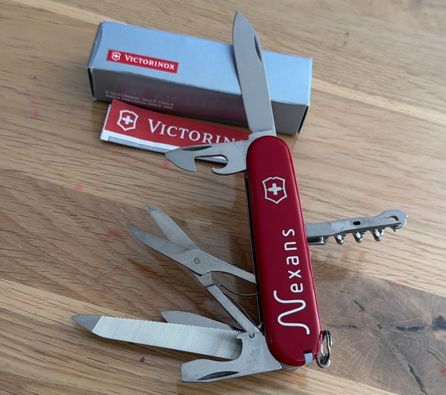 Victorinox Couteaux de poche: VICTORINOX NEXANS SACKMESSER – Neuf avec emballage d'origine à Zürich par Frei-Occasionen 1