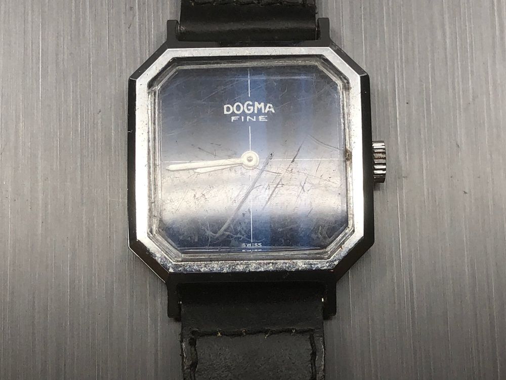 Montres: Dogma Fine , Damenuhr, Handaufzug  Die Uhr läuft gut – D'occasion à Arisdorf par Liquidus 5