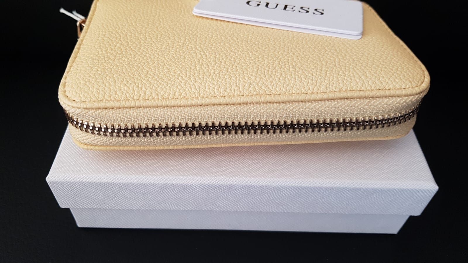 Guess Portamonete: Geldbörse Guess. – Nuovo e nell'imballaggio originale da Zürich venduto da ata_c8nh 4