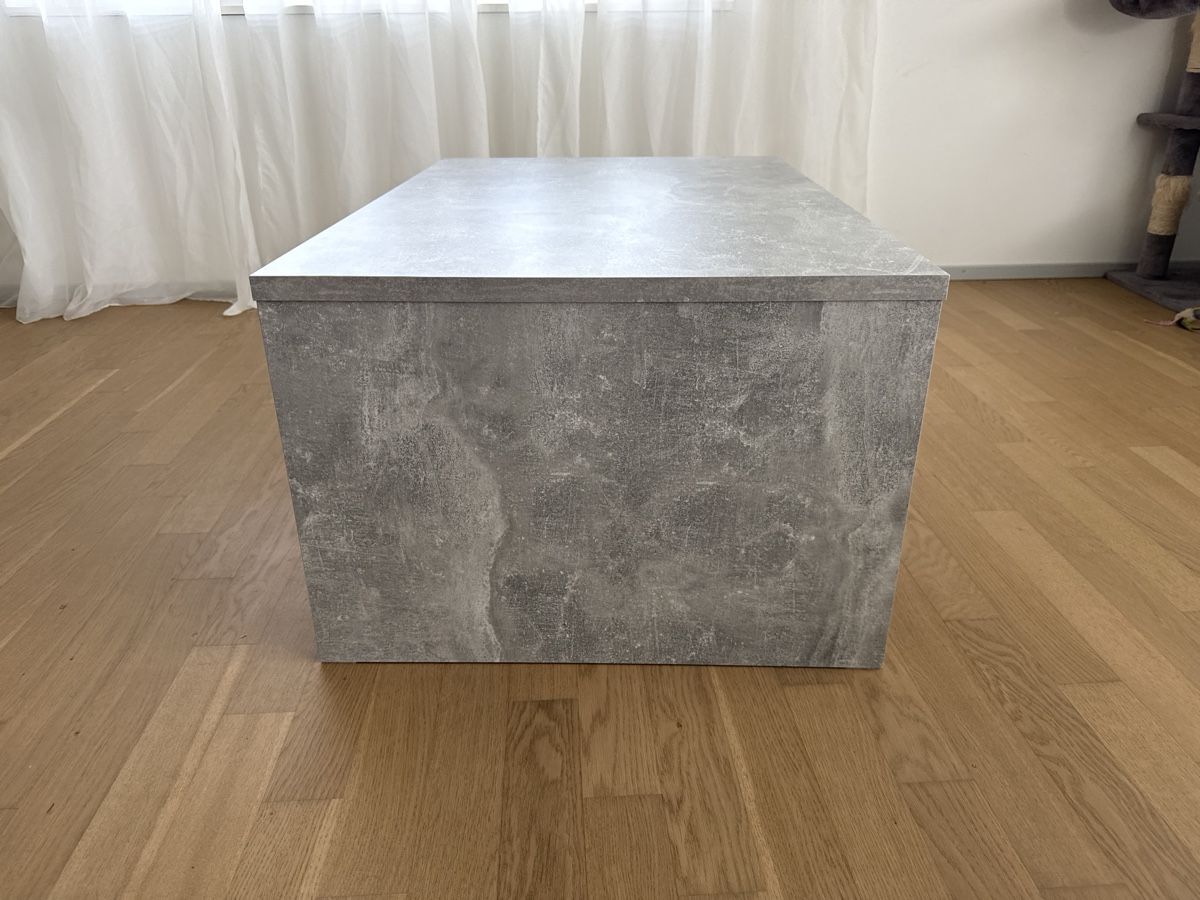 Tavoli: Moderner Couchtisch Beton Optik mit Ablage – Usato da Zürich venduto da Tray-Jay 2