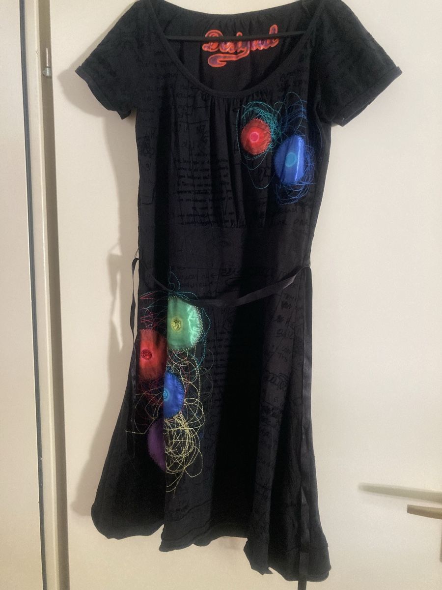 Desigual Vestiti: Robe noire Desigual, taille M – Usato da La Tour-de-Peilz venduto da kle_t7hy 1