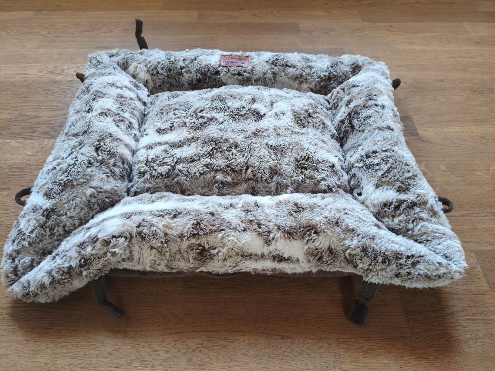 Cucce & Letti: Hunde-/Katzenbett – Usato da Burgdorf venduto da maedi92 1