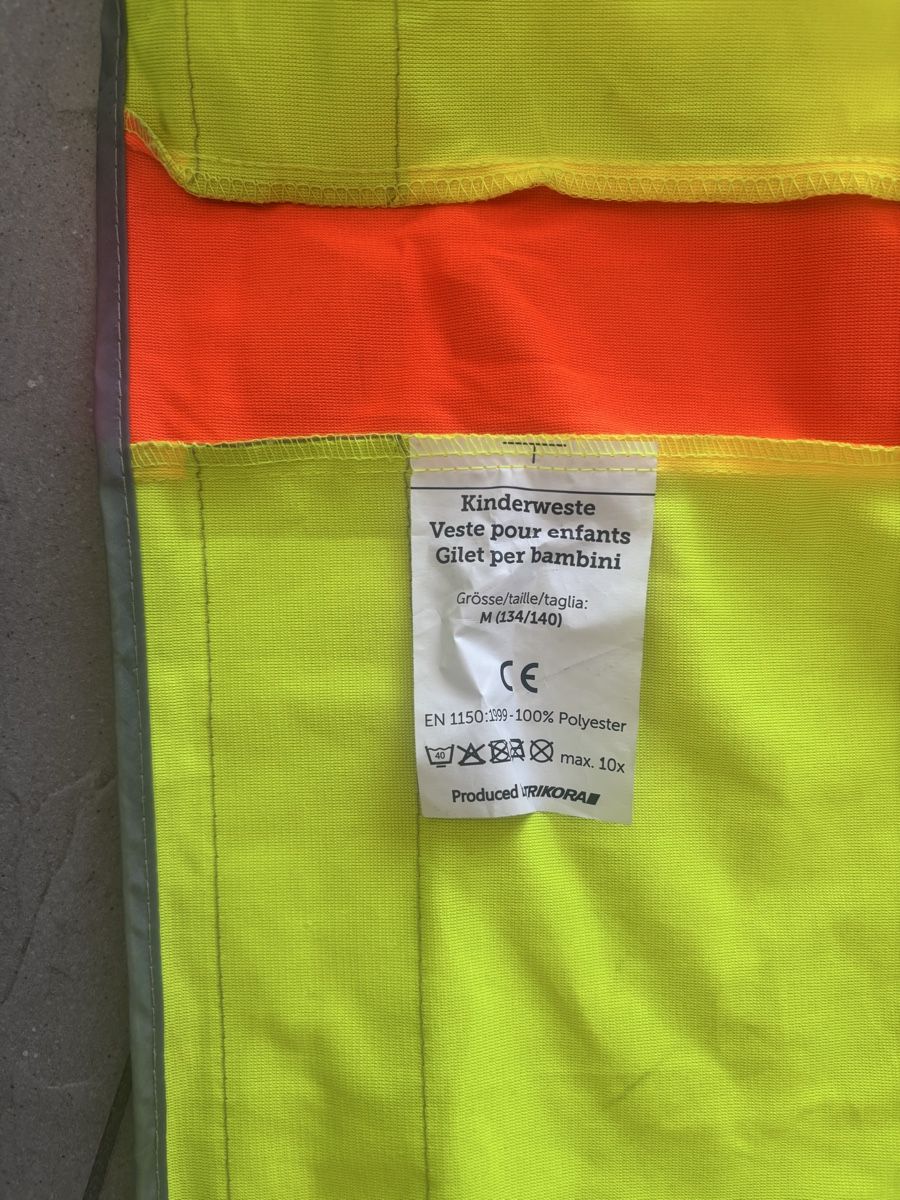 Gilet & Giacche: 3 Gilet enfants  – Usato da nods venduto da Tozzifan 6