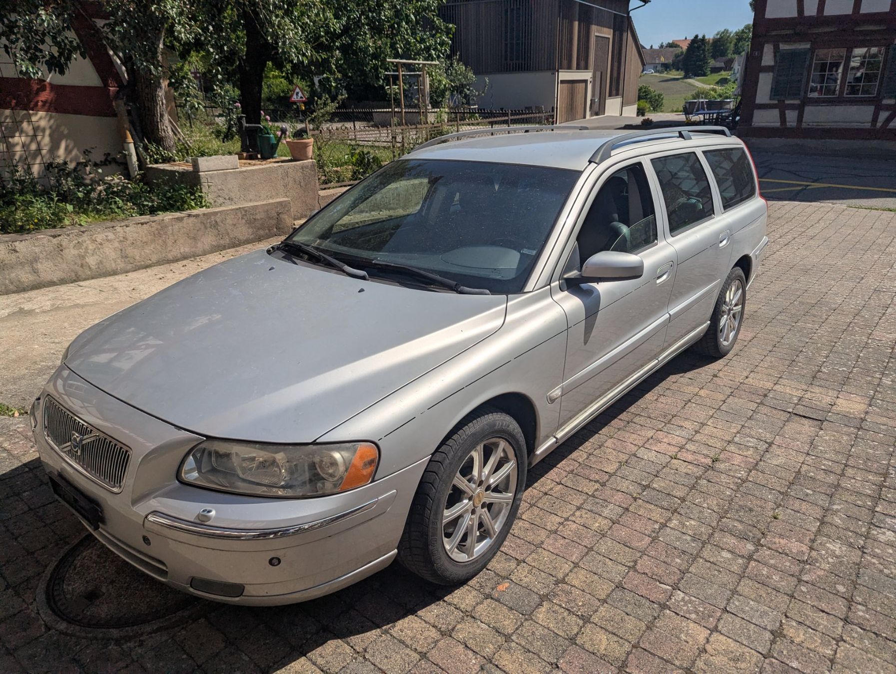 Volvo Autos: Volvo V70 2.5T AWD – Gebraucht aus Marthalen von trix64