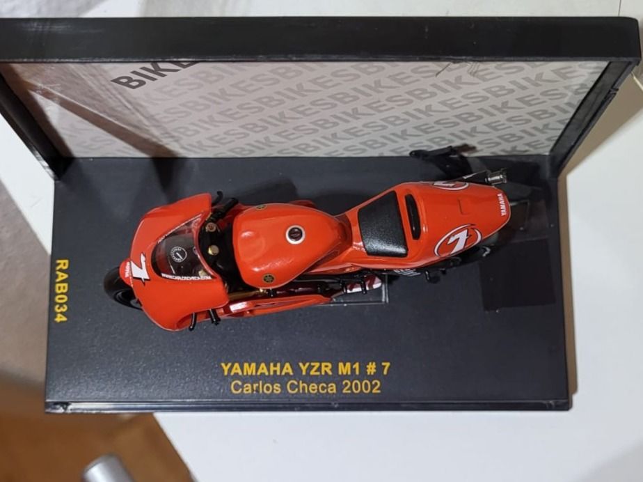 Kit di modellismo & Modellini statici: Jamaha YZR M1 – Usato da Bottenwil venduto da Toyscout 6
