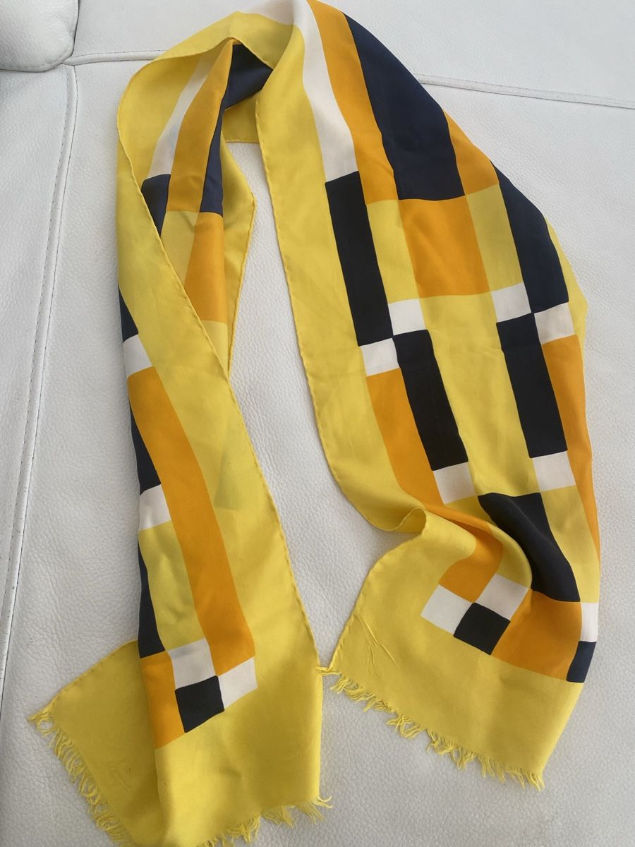 Foulard & Sciarpe: Seiden Schal 🌸 – Usato da Opfikon venduto da Luis144 2