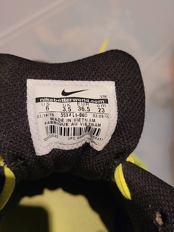 Chaussures hommes: Nike Air Max Coliseum – D'occasion à Münchenbuchsee par Lightning11 2