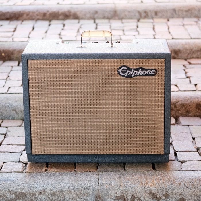 Epiphone Amplificatori: 1962 Epiphone Devon Tremolo Amp – Usato da Iseo venduto da Fandango-Guitars