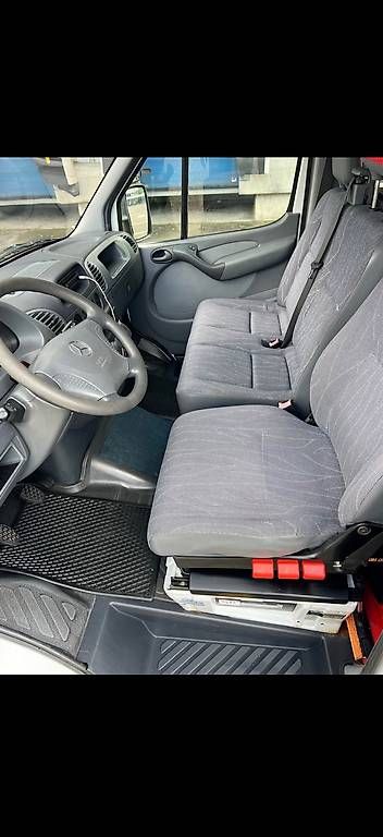 Veicoli da campeggio: Camper MERCEDES-BENZ 211 CDI – Usato da Uznach venduto da tanjarueegg04 1