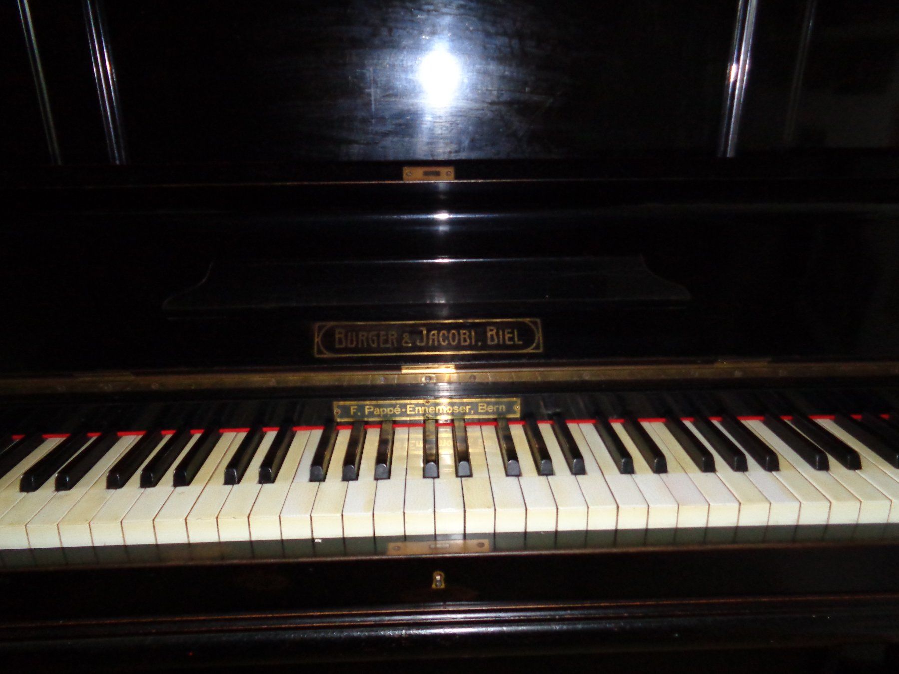 Strumenti musicali: Klavier Burger&Jacobi, Biel – Usato da Wohlen b. Bern venduto da Saga0 1