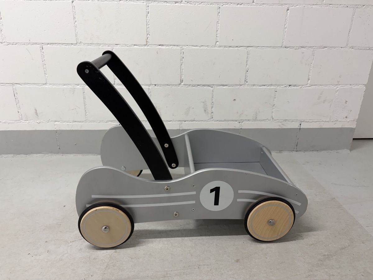 Véhicules pour enfants: Lauflernwagen – D'occasion à Wetzikon ZH par hommemar