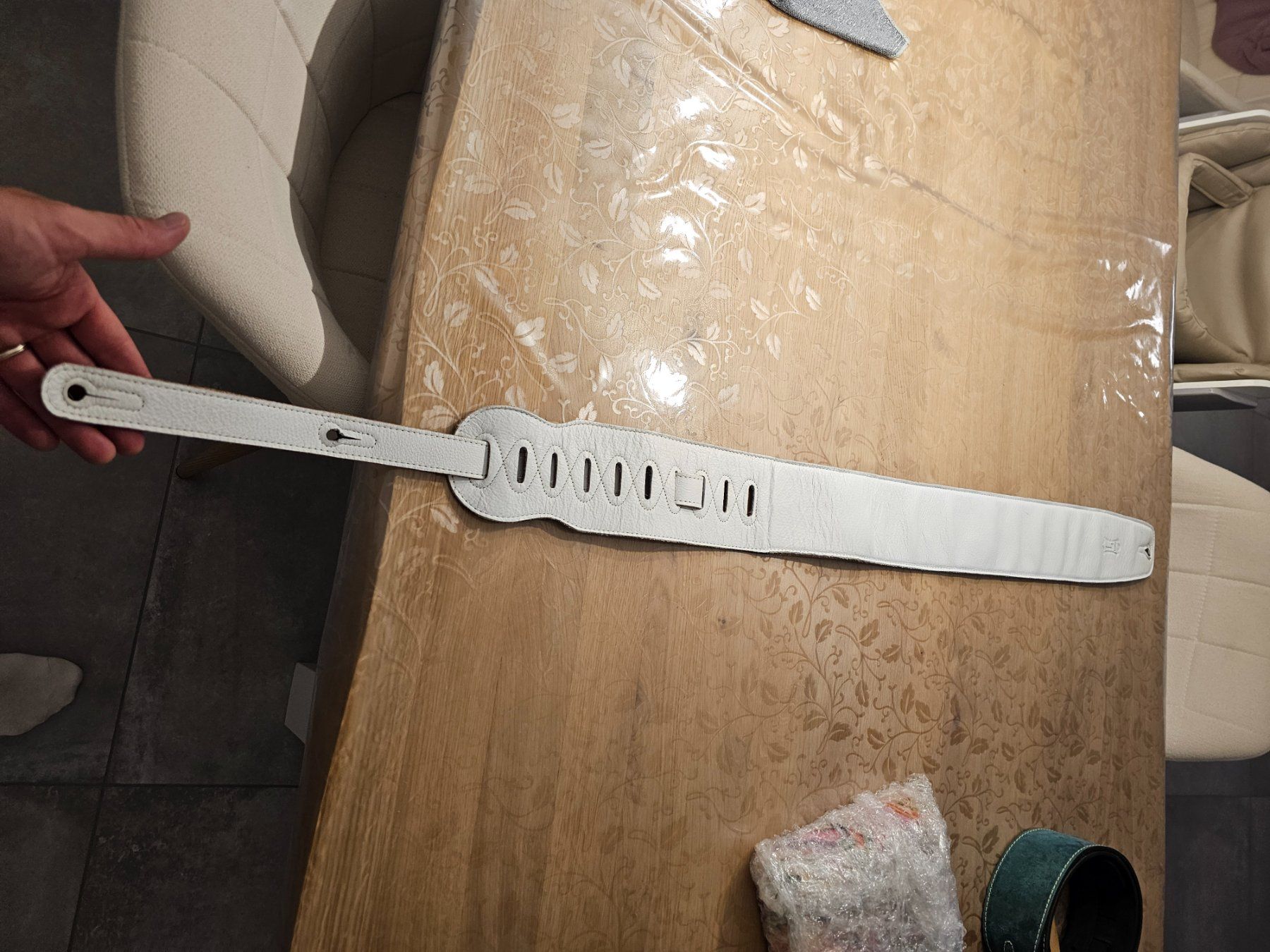 Sonstiges Zubehör: Tracolla per chitarra – Gebraucht aus Gordola von ale_z5t7