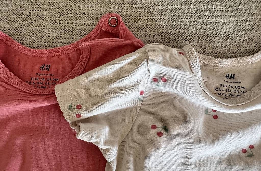 H&M Kleiderpakete & -sets: 2 Babystrampler Kurzarm H&M Gr 74 – Gebraucht aus Meilen von JuliaFantasma 1