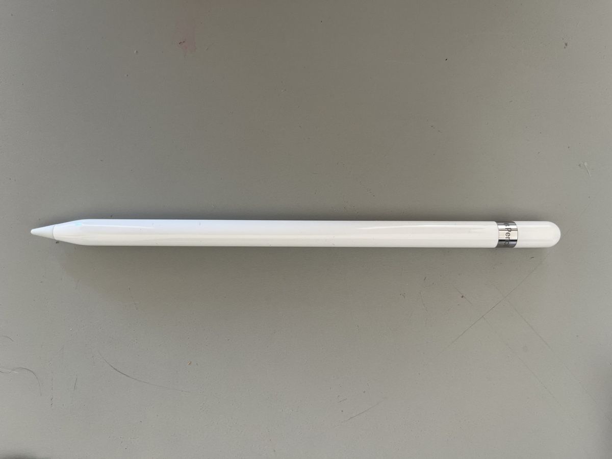 Apple Penna & Evidenziatori: Apple Pencil 1 Generation + Lade Adapterstück – Nuovo e nell'imballaggio originale da Biel/Bienne venduto da sophie.27 1