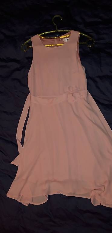 Vestiti & Gonne: schönes Kleid Mädchen – Usato da Steckborn venduto da Kejoel