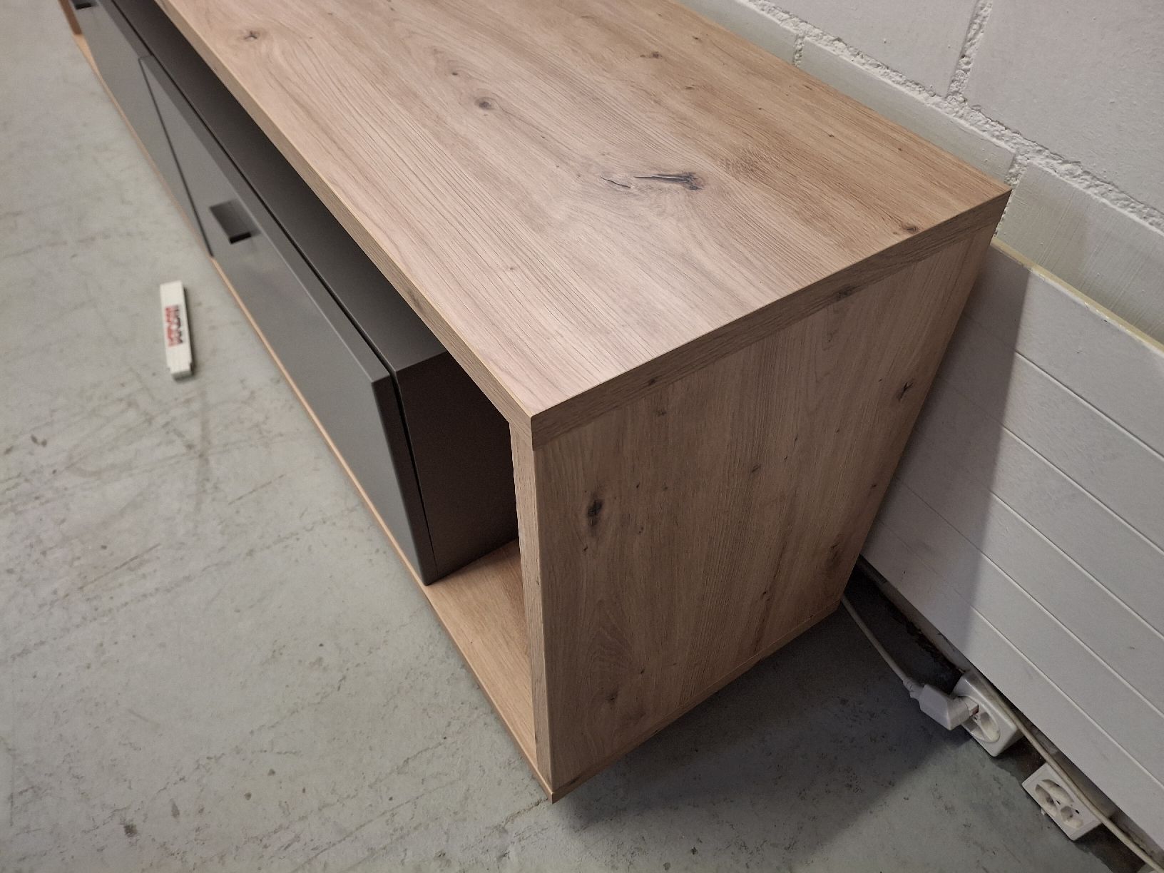 Pfister Mobili TV: BYYU Lowboard, Sideboard Lizzano, Möbel Pfister – Usato da Fislisbach venduto da HurtiBrocki 3