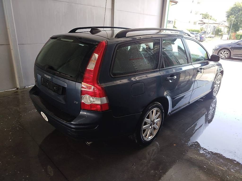 Autos: VOLVO V50 AUTOMATICA COLLAUDATA Viaggia Bene – D'occasion à Muralto par Mariolino3 2