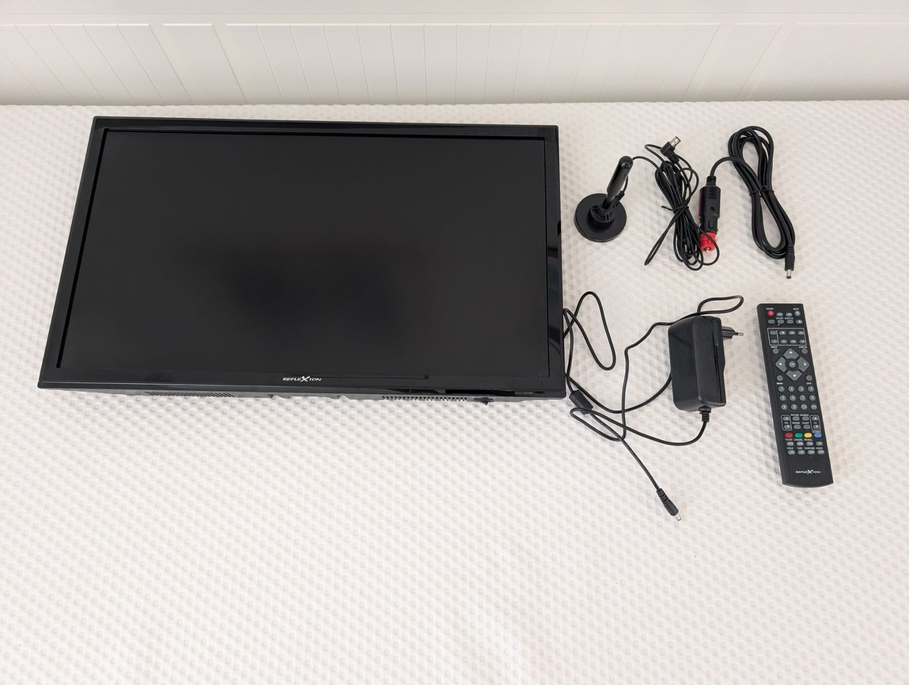 Televisori: Reflexion LDD24" Full-HD LED TV für Camper oder Boote – Usato da Rüttenen venduto da Slimshady23 1
