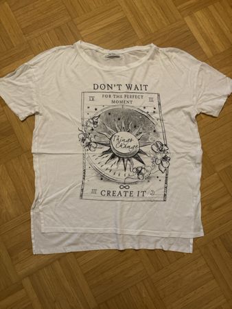 T-shirt blanc Bershka , super motif imprimé, taille M