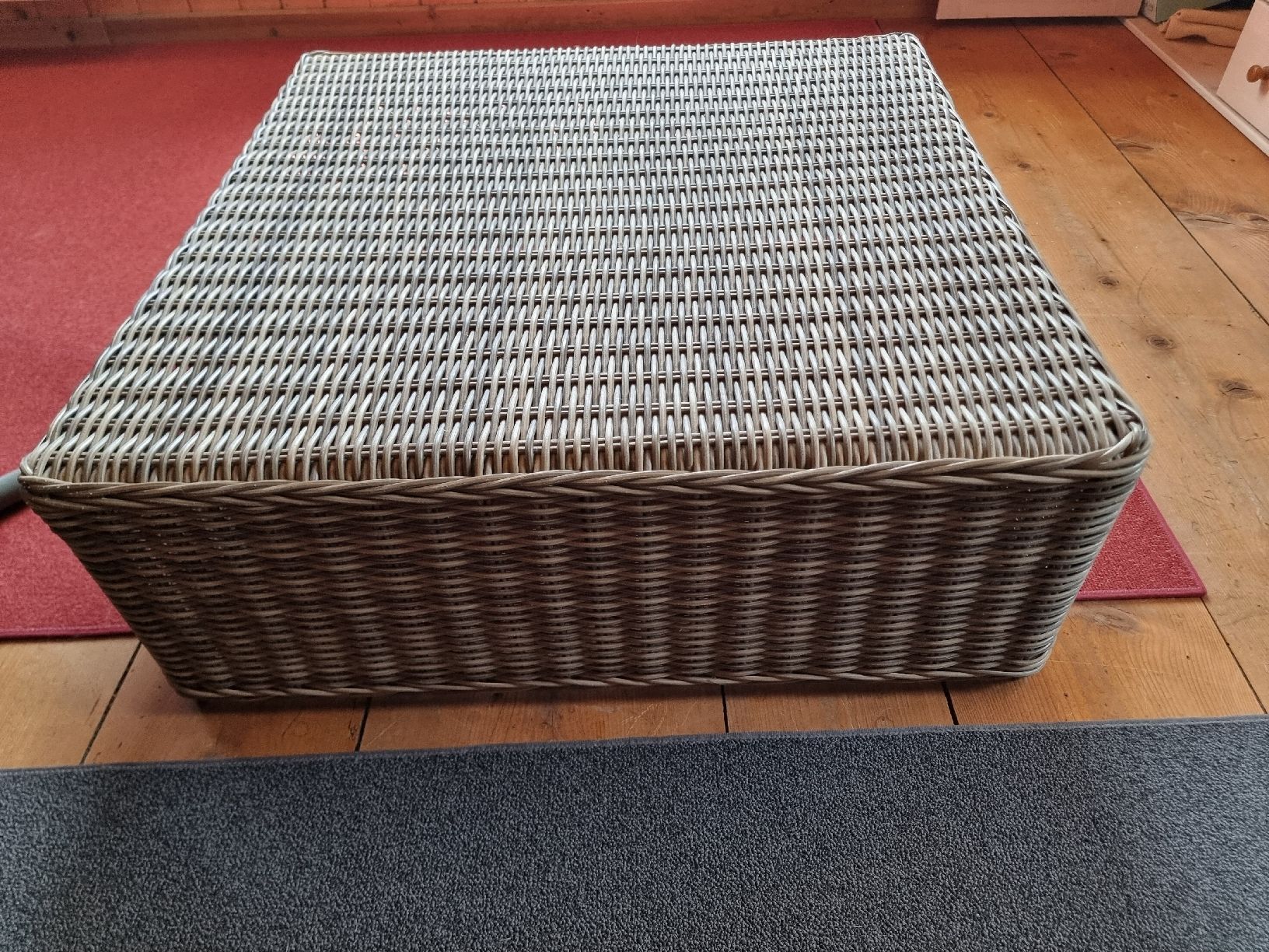 Micasa Panchine: Gartenlouge Sitzbank mit Tisch – Usato da Berschis venduto da treedosha01 3