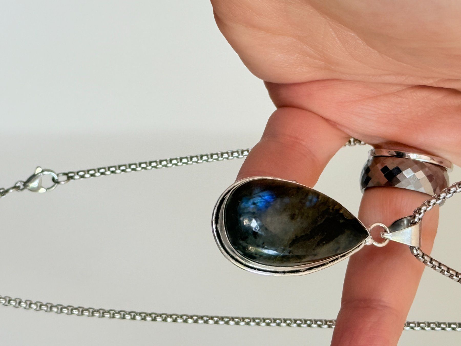 Catenine: Magnifique collier avec labradorite – Nuovo e nell'imballaggio originale da Genève venduto da AWWA 9