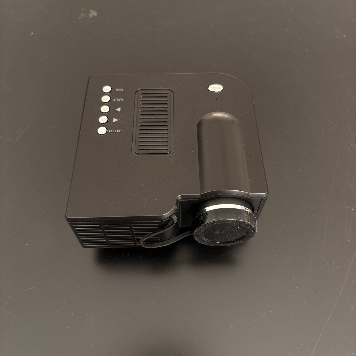 Vidéoprojecteurs: LED Projector / Mini Beamer (Entertainment Lcd Image System) – D'occasion à Winterthur par TechCheck 3