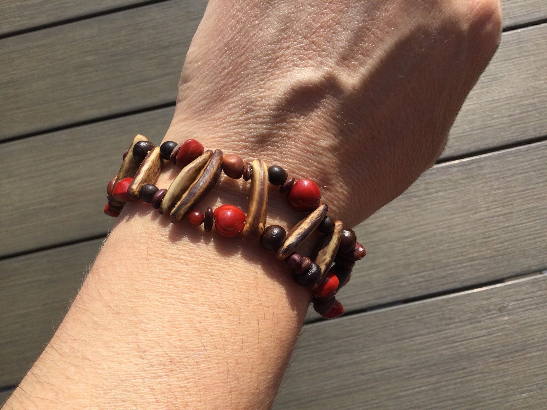 Armbänder & -reifen: Bracelet ethnique perles en bois max19cm – Gebraucht aus Agiez von chouchanelle